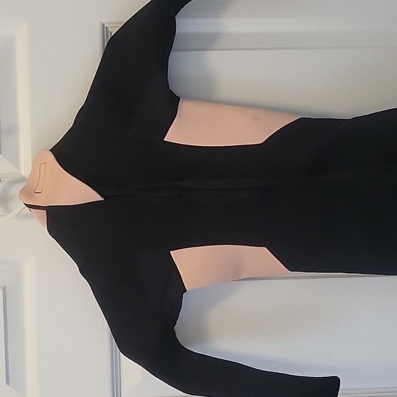 Seavenger Kids Size 4 Wet Suit - Picture 4 of 8